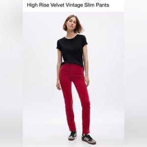 Gap High Rise Velvet Vintage Slim Jeans in Sled Red size 27